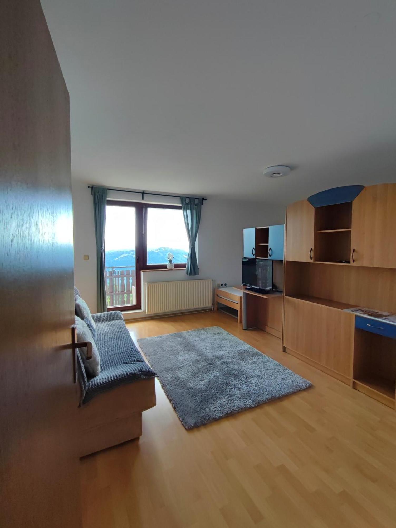 Apartamento Domacija Za Robom Cerkno Exterior foto